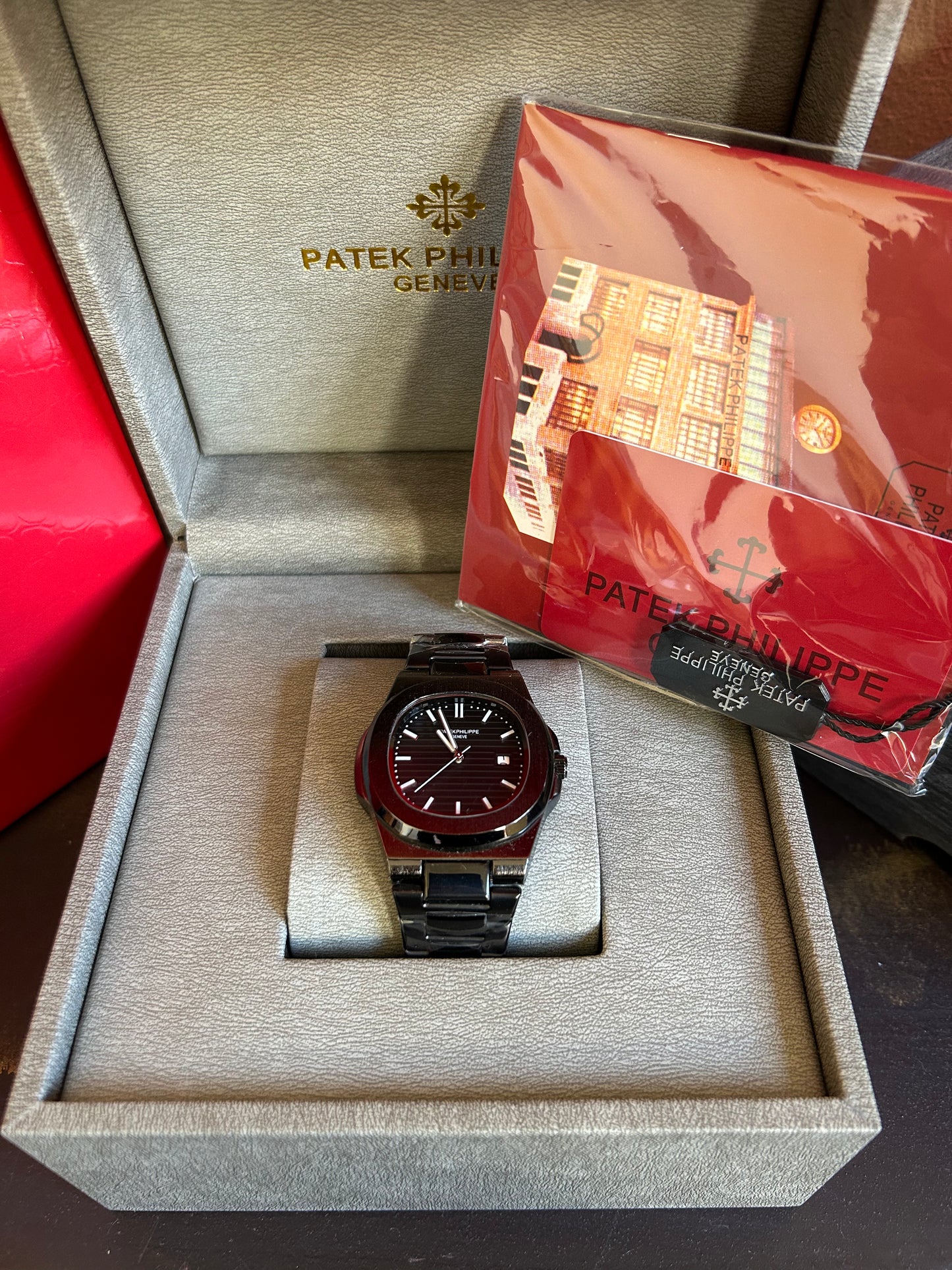 Patek Philippe Homme – Full Black Avec Coffre+bouquet fleur