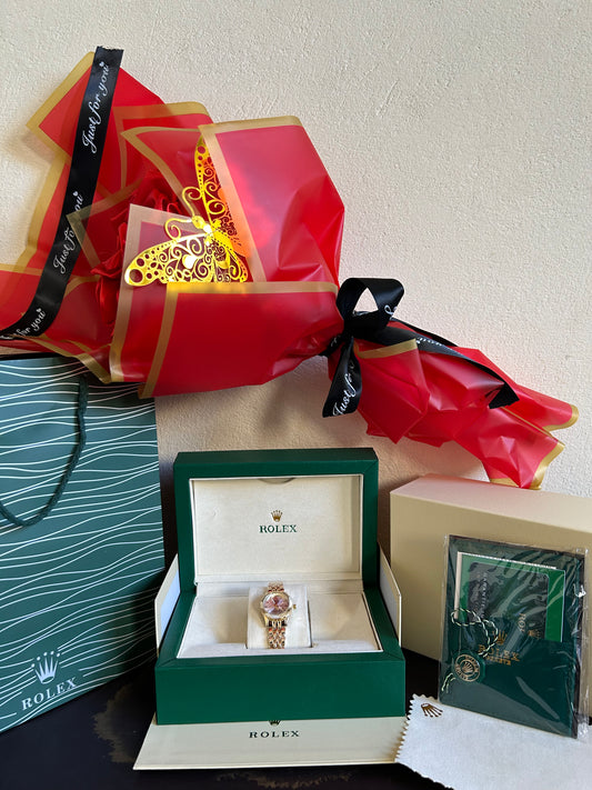 Rolex Femme – Tableau Blanc Avec Coffre+bouquet