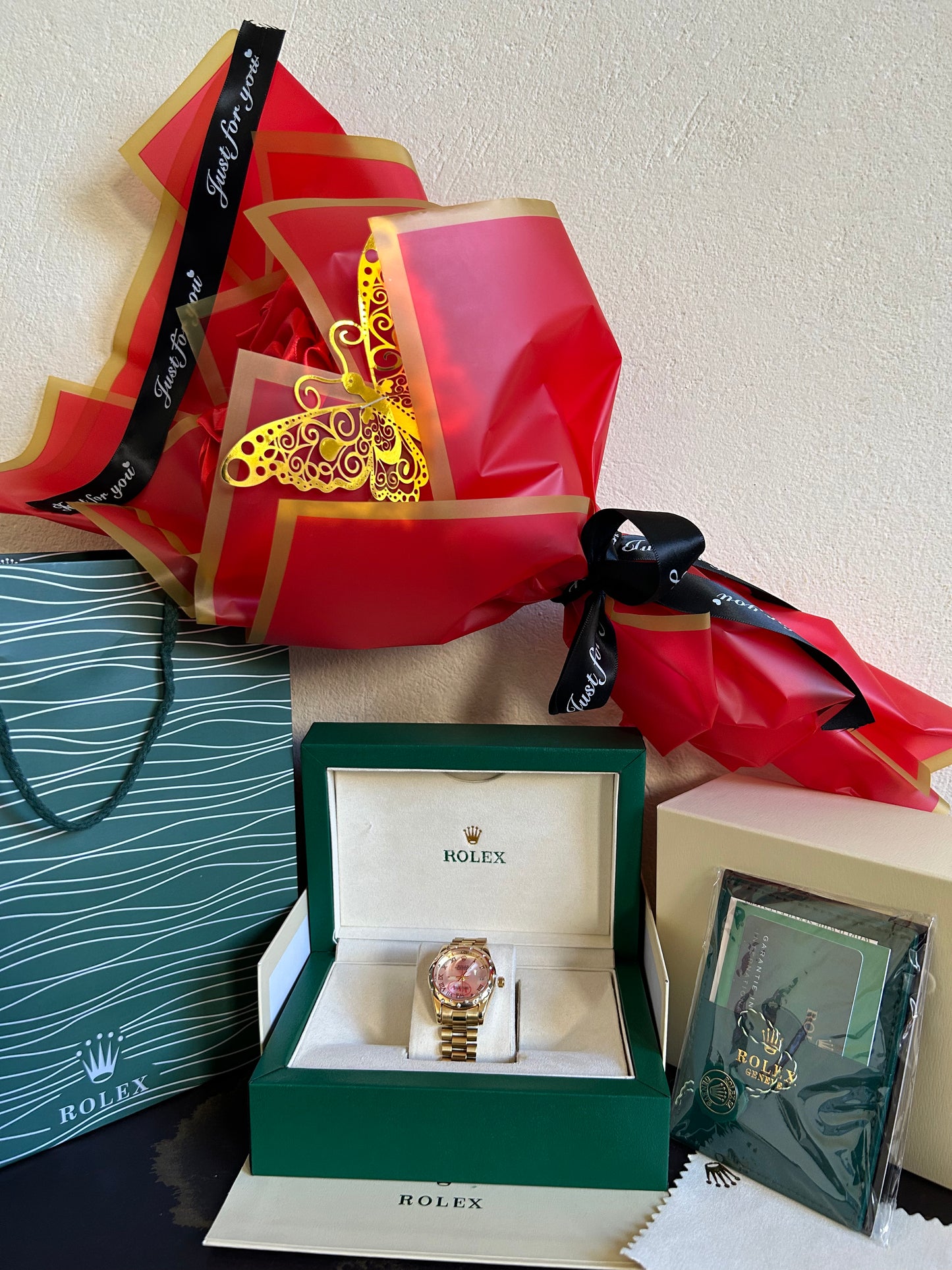 Rolex Datejust Femme – Tableau Blanc Diamant Avec Coffre+bouquet