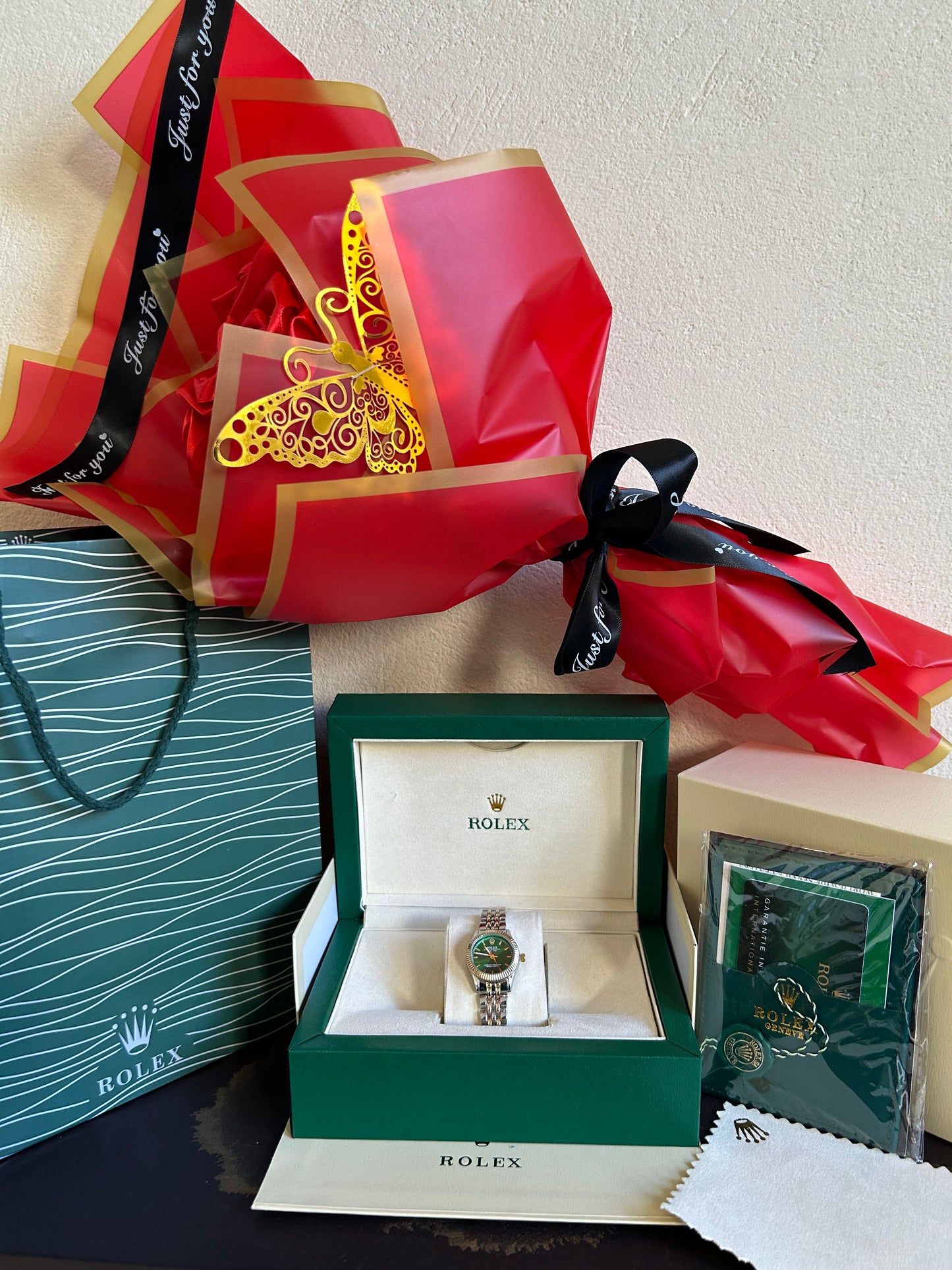 Rolex Femme – Tableau Vert Avec Coffre+bouquet