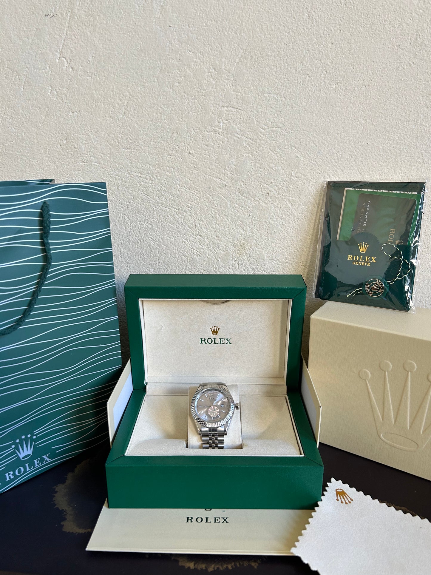 Rolex Datejust Gris – Mvt Auto Motor Transparent Avec Coffre – Homme