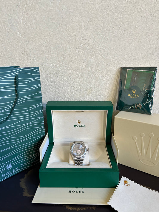 Rolex Datejust Gris – Mvt Auto Motor Transparent Avec Coffre – Homme