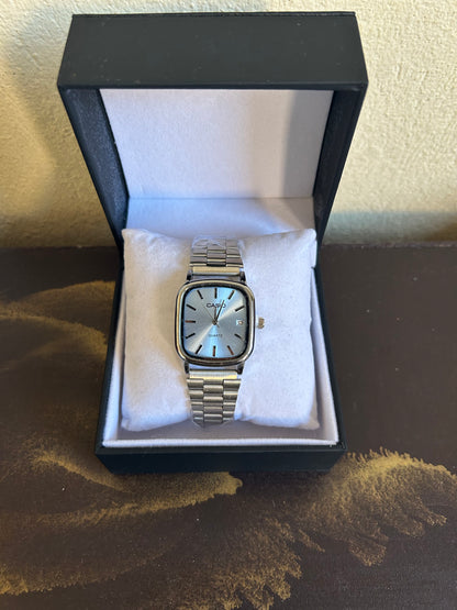 Casio Montre Femme-bleu ciel