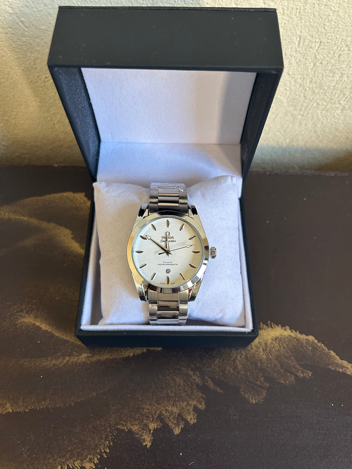 Omega Homme Seamaster – Tableau Blanc Acier